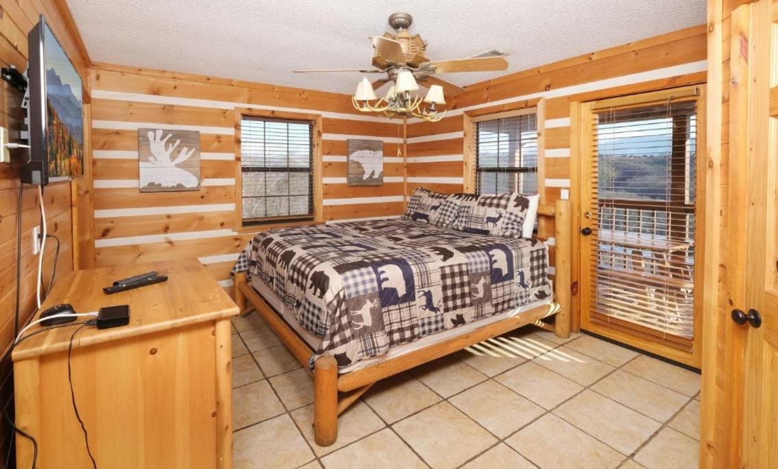 Smoky View With A Twist Pigeon Forge Exterior foto