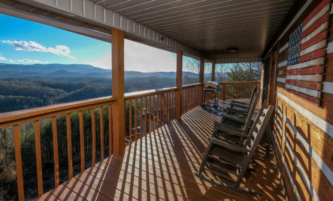 Smoky View With A Twist Pigeon Forge Exterior foto