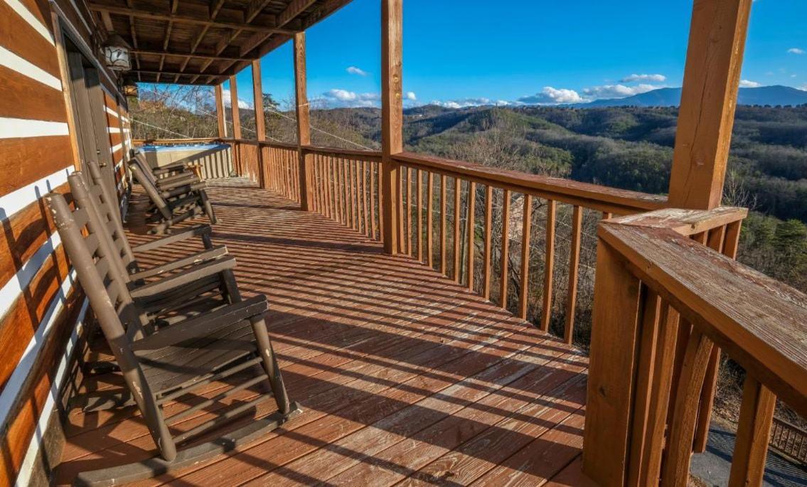 Smoky View With A Twist Pigeon Forge Exterior foto