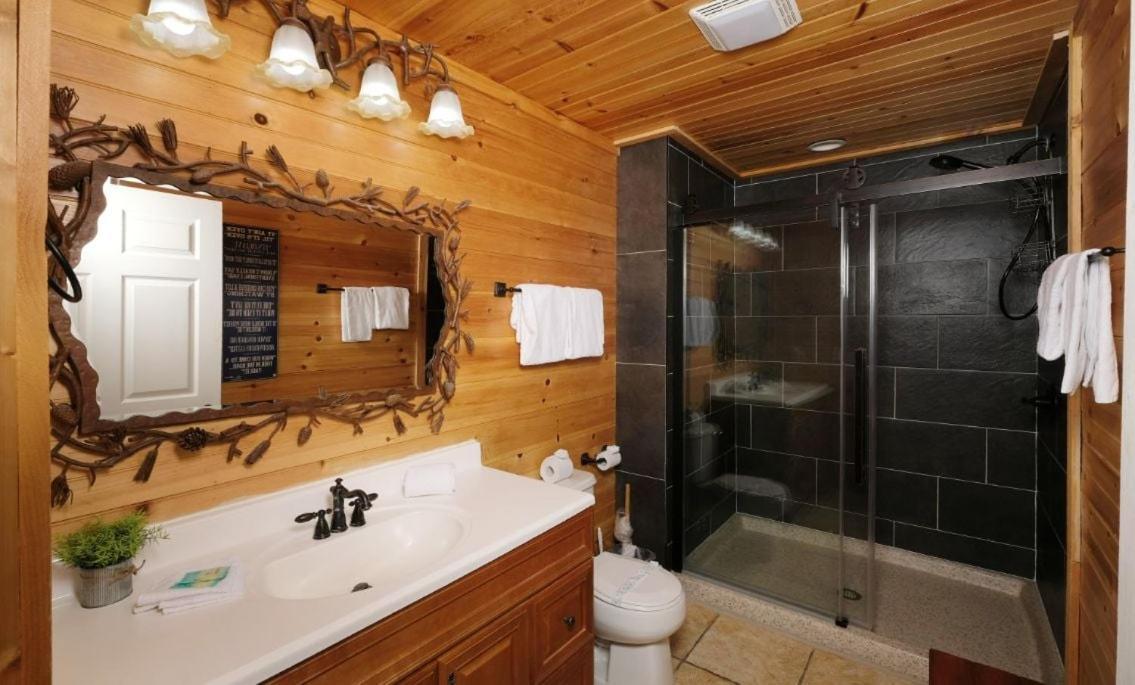 Smoky View With A Twist Pigeon Forge Exterior foto
